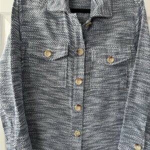 Time and Tru Navy and White Collared Shirt Jacket with pockets